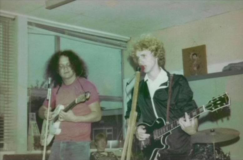 File:Norman & The Worms - Nicholas Common Room.jpg