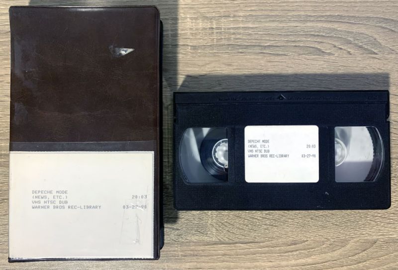 File:1990-03-27-Wherehouse-VHS.jpg